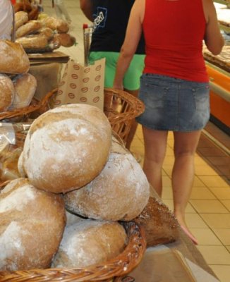 Daniel Constantin: Scăderea TVA-ului la pâine ar putea aduce venituri suplimentare la bugetul de stat